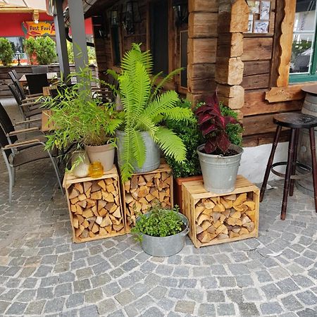 Ferienwohnung Dorfpub Neustift im Stubaital Buitenkant foto