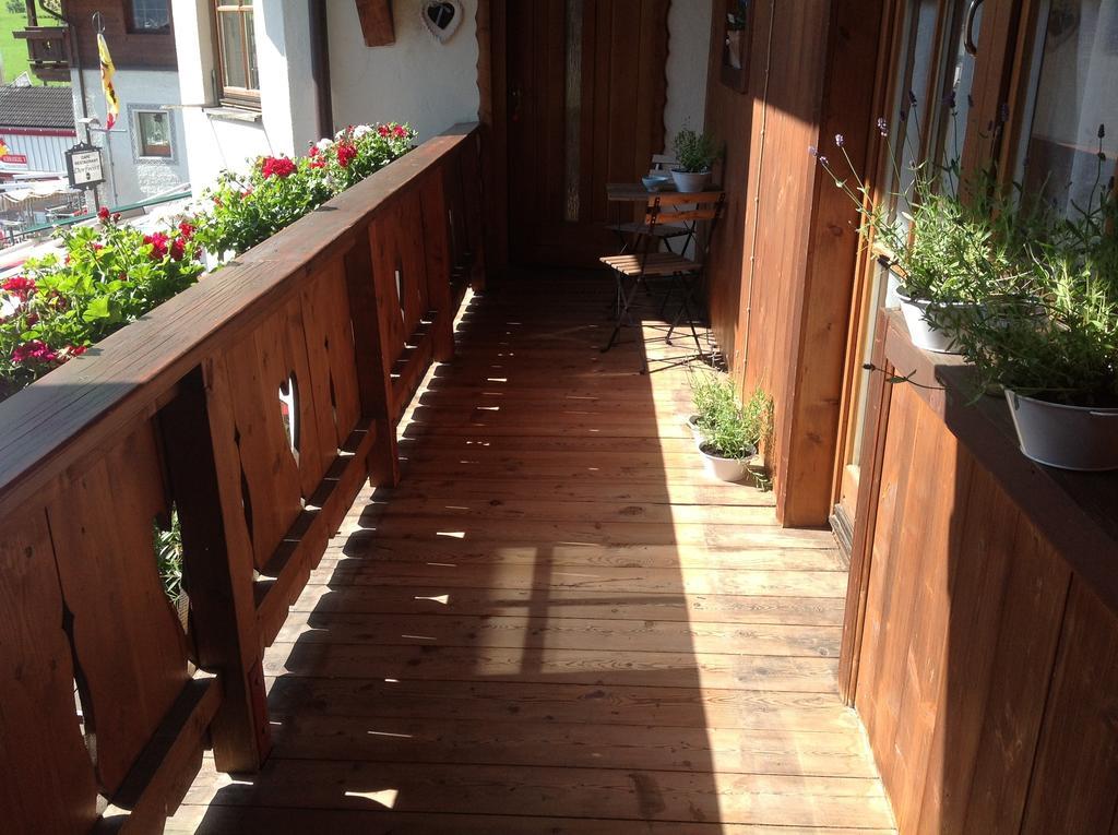 Ferienwohnung Dorfpub Neustift im Stubaital Kamer foto