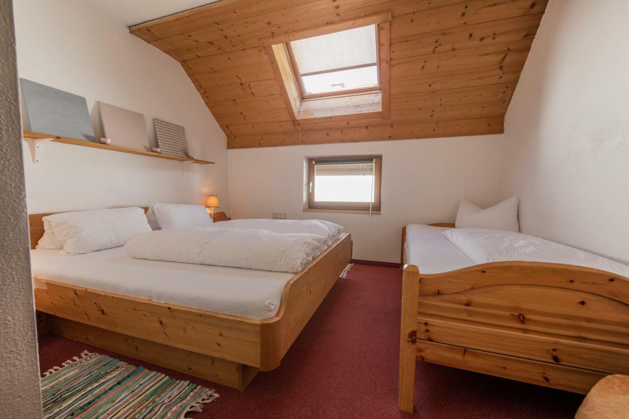 Ferienwohnung Dorfpub Neustift im Stubaital Buitenkant foto