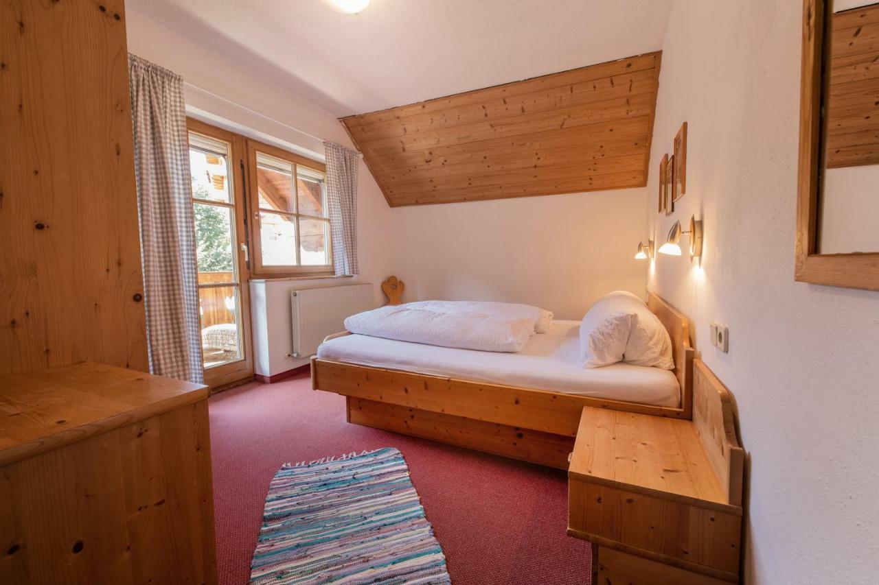 Ferienwohnung Dorfpub Neustift im Stubaital Buitenkant foto